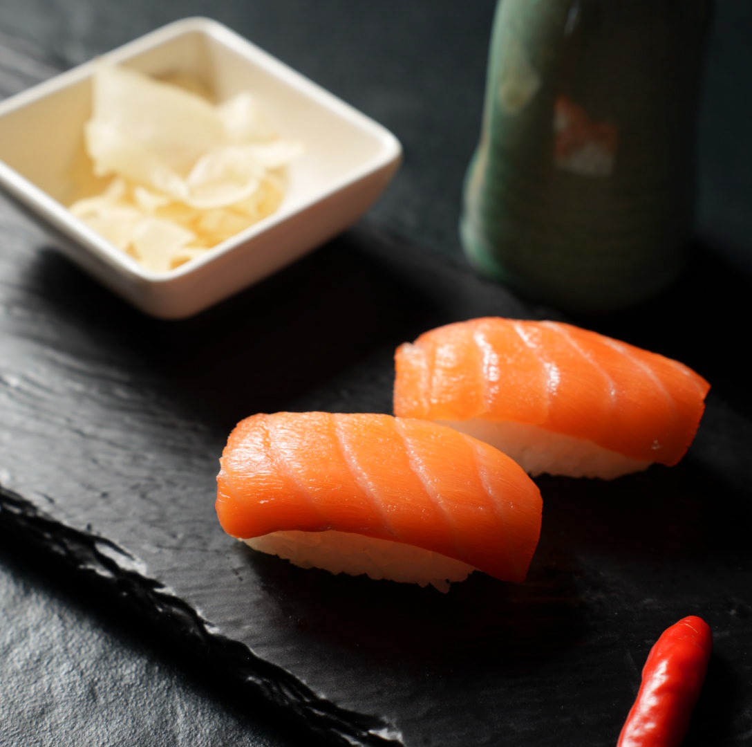 Lachs Nigiri bei Yakido Mundsburg