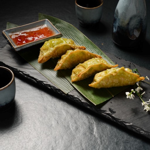 Frittierte Gemüse-Gyoza mit Sweet-Chili-Dip bei Yakido Mundsburg